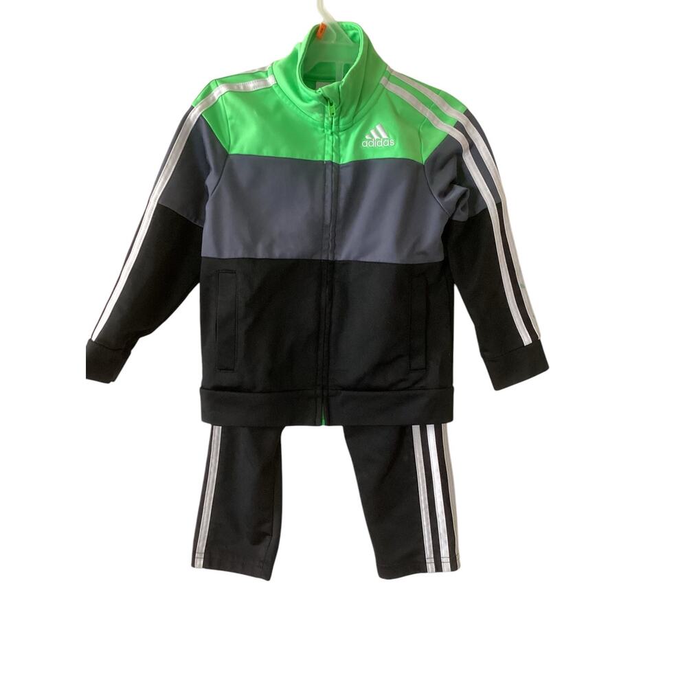 Adidas Warm Up Track Suit Boy/Toddler Size 4T Size * Description